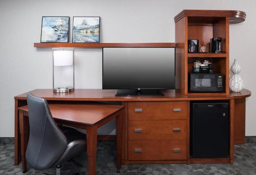 חדר סטנדרט עם מיטת קינג, Courtyard By Marriott Austin Parmer Tech Ridge