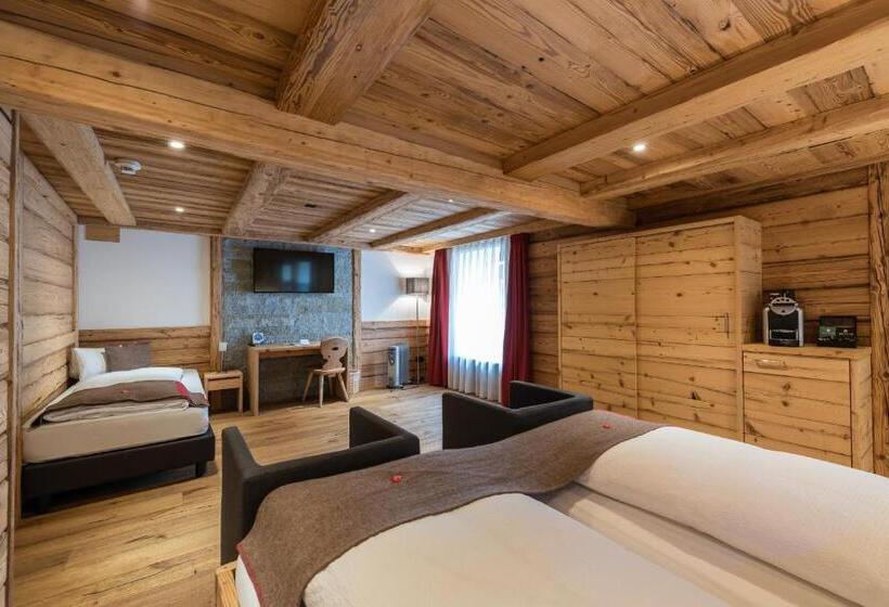 豪华三人间, Crusch Alba Zernez