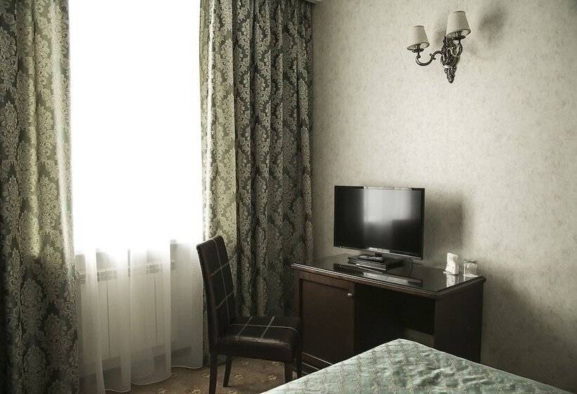 اتاق استاندارد یک نفره, Forum