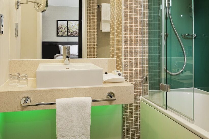 Номер Стандарт, Holiday Inn London   Whitechapel, An Ihg