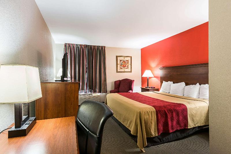 Номер Стандарт Адаптированный для Инвалидов, Holiday Inn London Whitechapel, An Ihg