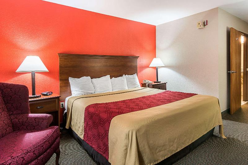 Номер Стандарт Адаптированный для Инвалидов, Holiday Inn London Whitechapel, An Ihg