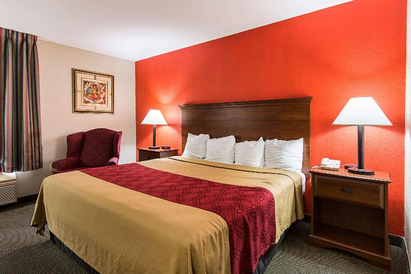 Номер Стандарт Адаптированный для Инвалидов, Holiday Inn London Whitechapel, An Ihg