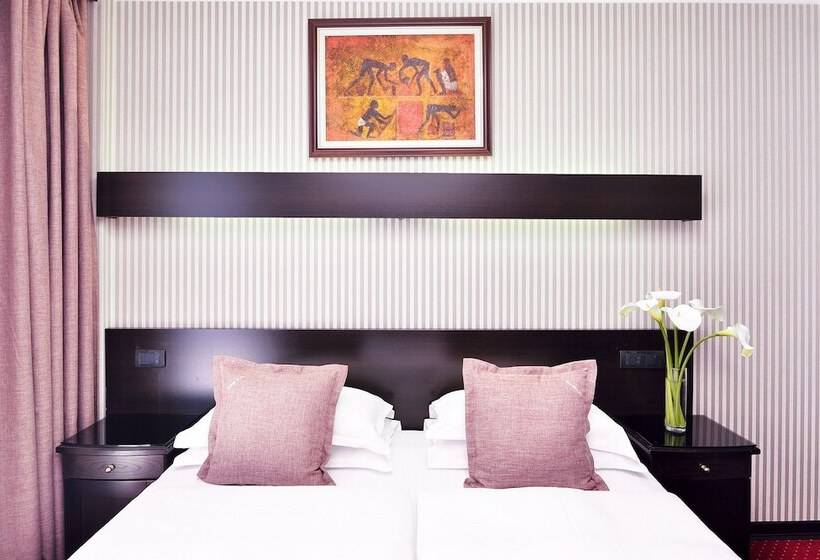 اتاق لوکس, Prezident