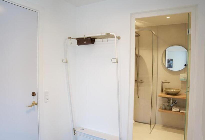 패밀리 룸, Skagen Harbour