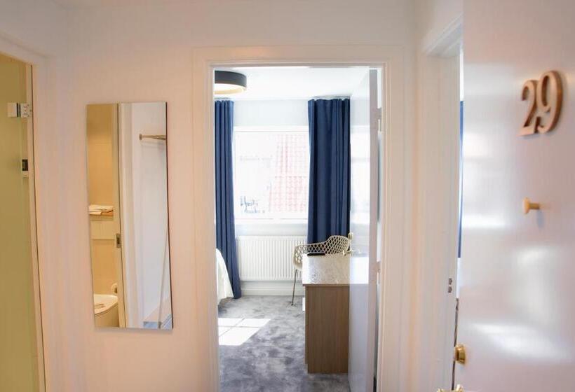 패밀리 룸, Skagen Harbour