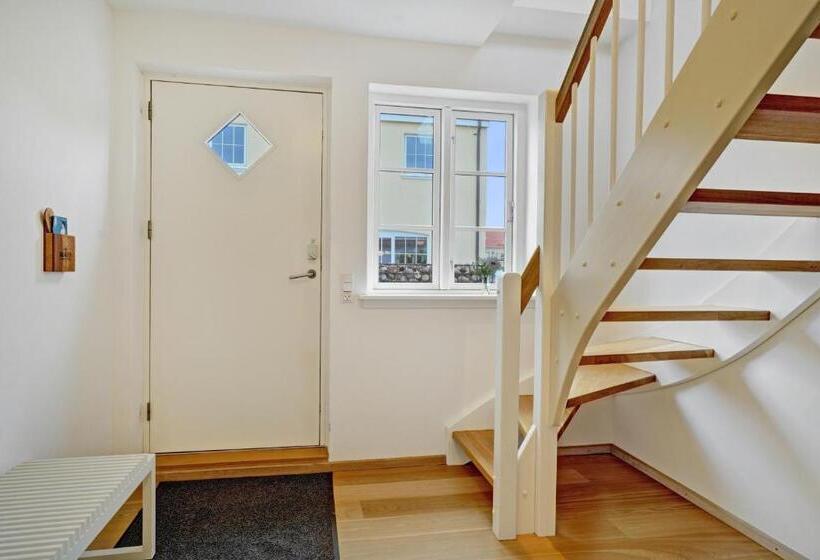 3침실 스위트, Skagen Harbour