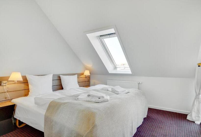 스위트, Skagen Harbour