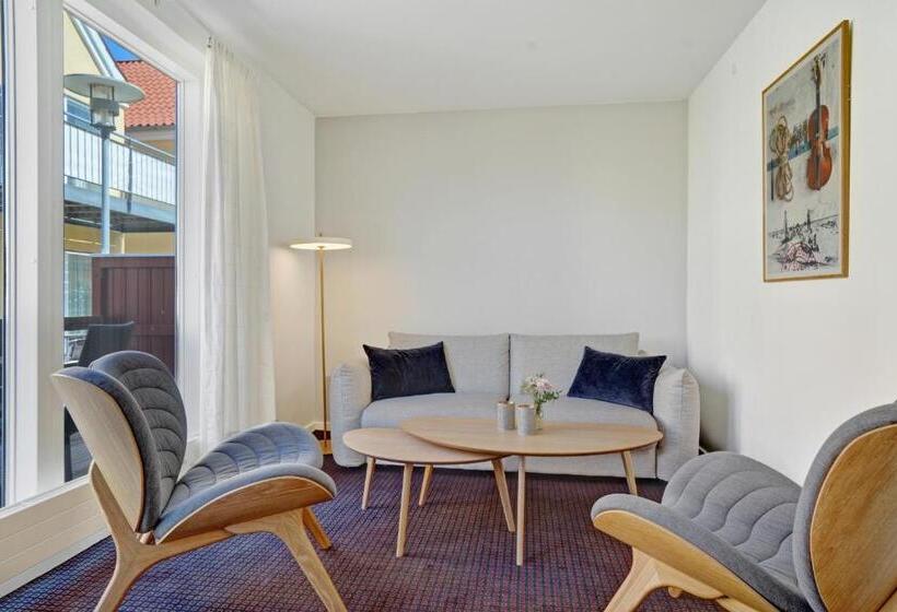 침실 2개 스위트, Skagen Harbour