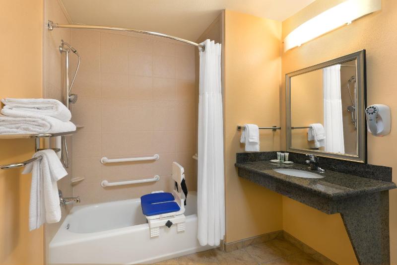 Люкс Адаптированный для Инвалидов, Staybridge Suites Tucson Airport, An Ihg