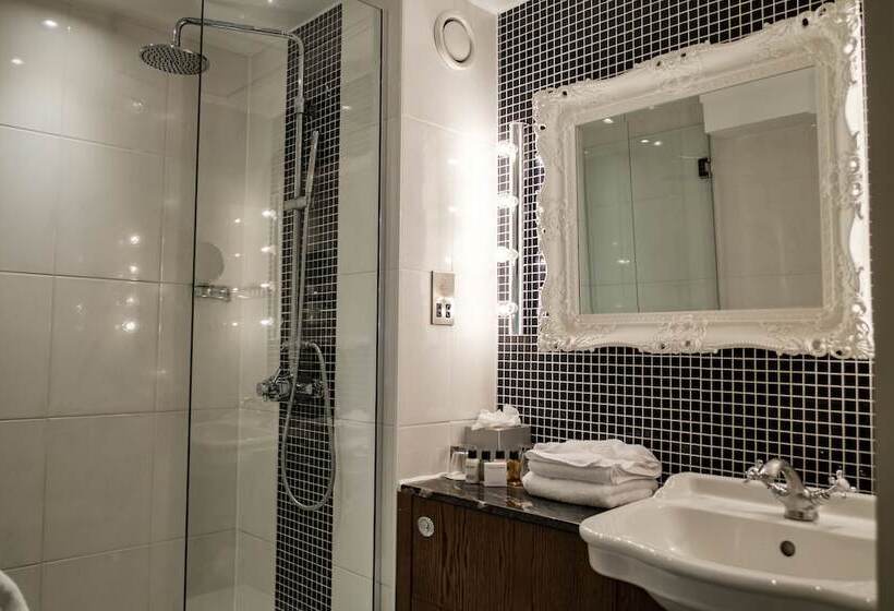 标准间, The Drayton Court