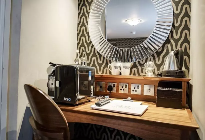 スタンダードルーム, The Drayton Court