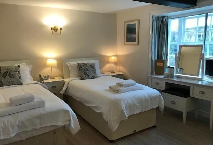 غرفة قياسية, The Mariners