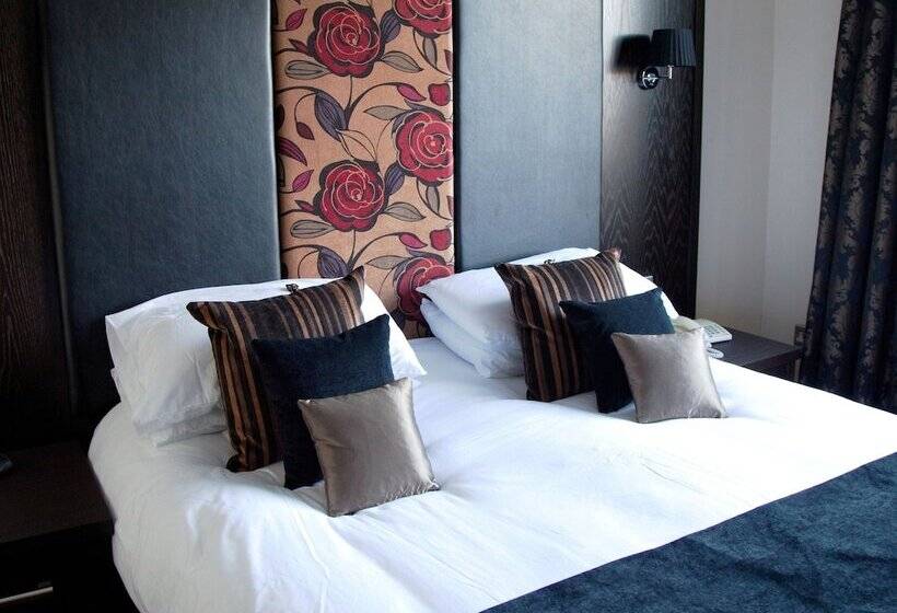 标准间, The Popinjay