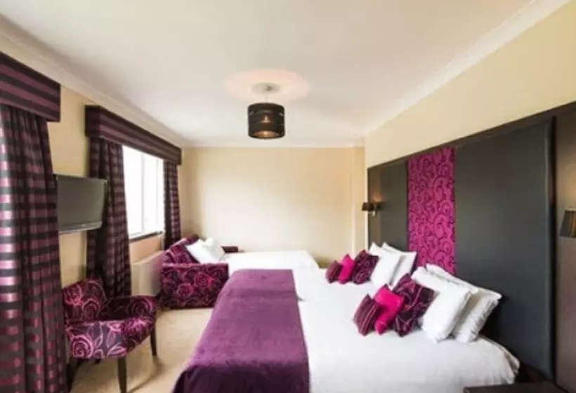 スーペリアールーム, The Popinjay