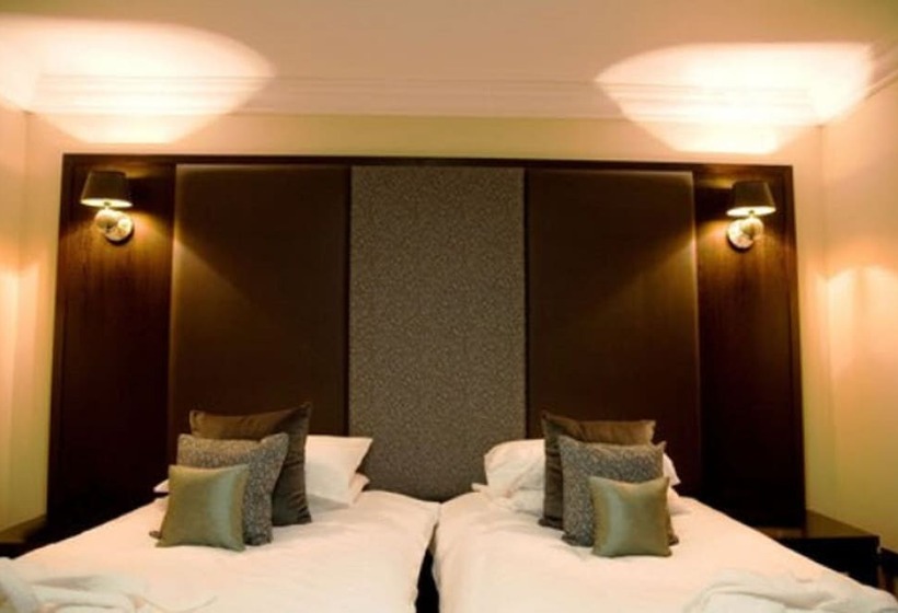 高级大房间, The Popinjay