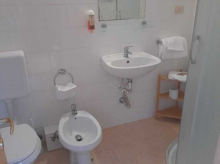 StandaardKamer, Touring