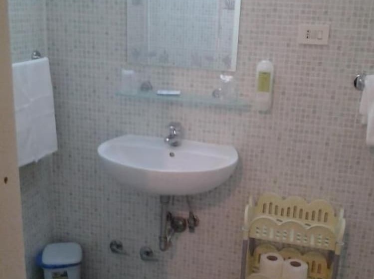 StandaardKamer, Touring