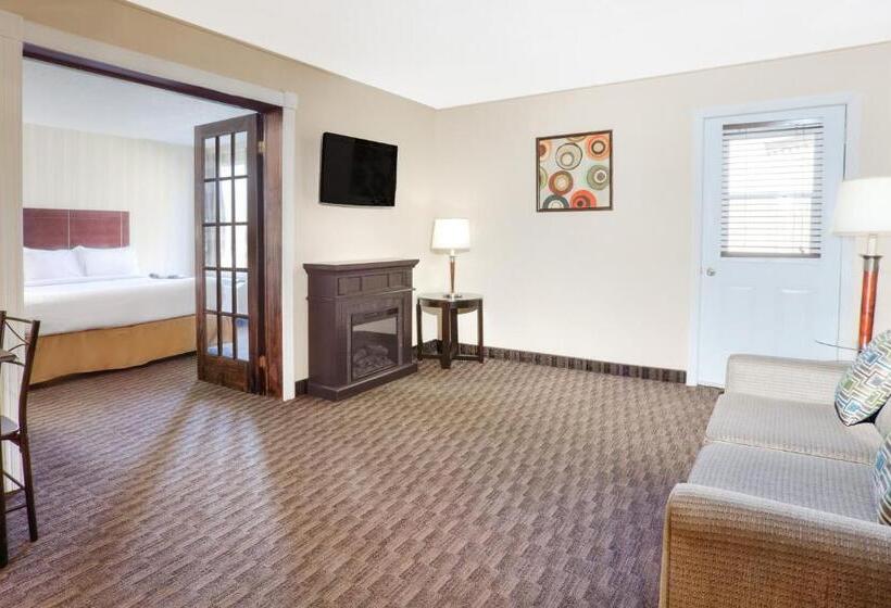 جناح, Travelodge By Wyndham Miramichi New Brunswick