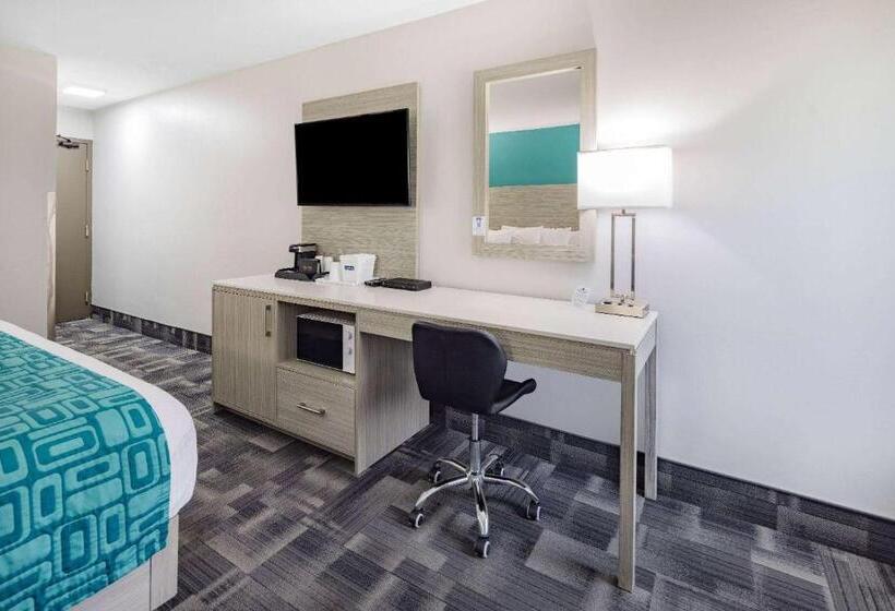 غرفة قياسية سرير كينج, Travelodge By Wyndham Miramichi New Brunswick