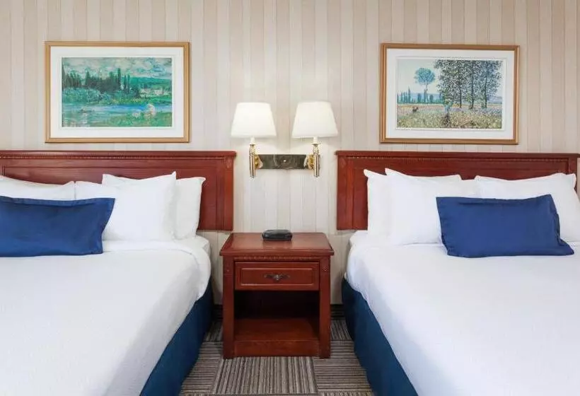 スタンダードルーム, Travelodge By Wyndham Miramichi New Brunswick