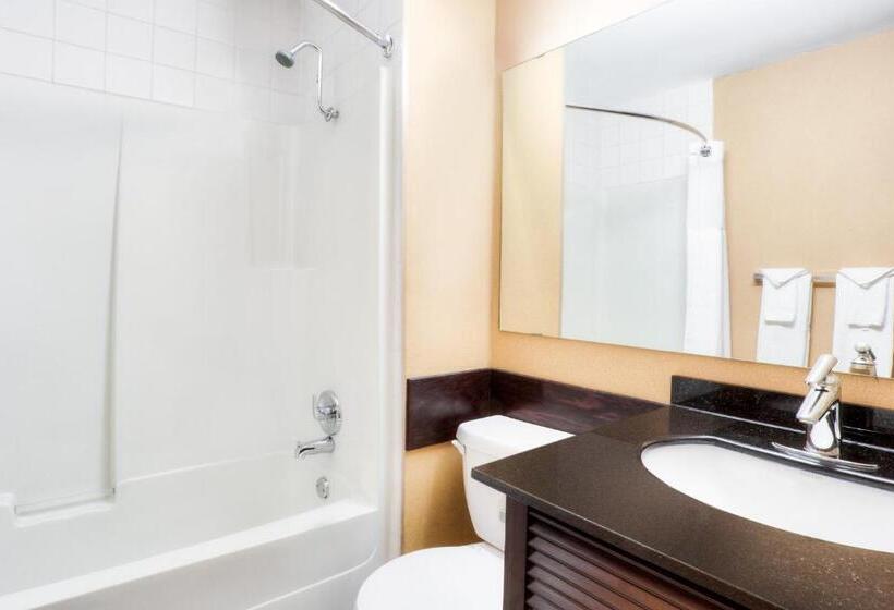 جناح سرير كينج, Travelodge By Wyndham Miramichi New Brunswick