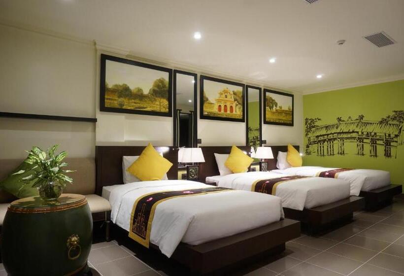 اتاق سوپریور سه تخته, Villa Hue