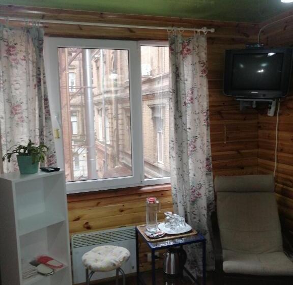 ペントハウスルーム, Yellowunlimited