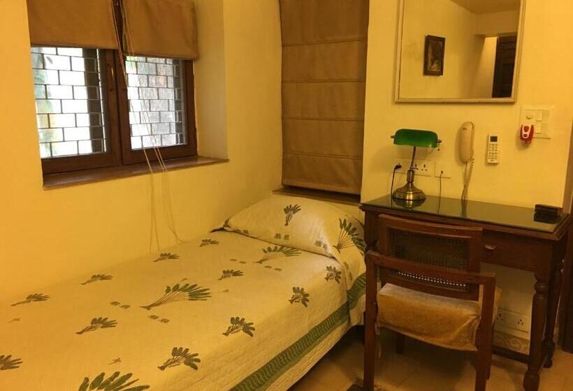 חדר אקונומי יחיד, Lutyens Bungalow