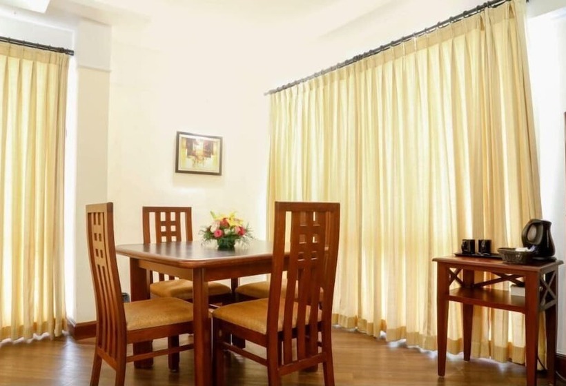 דירת חדר, Riviera Suites