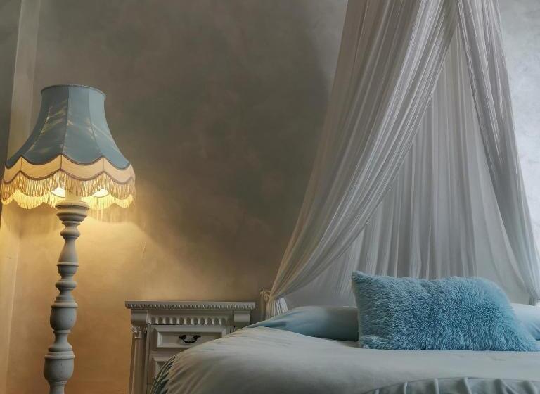 جناح عائلي, Albisola Bed And Breakfast