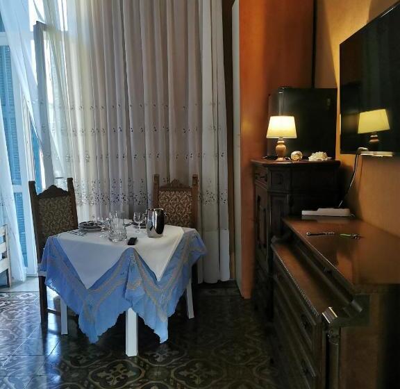 جناح سوبيريور, Albisola Bed And Breakfast