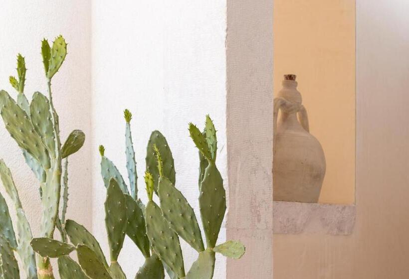 اتاق لوکس با بالکن, Corte Dei Nobili