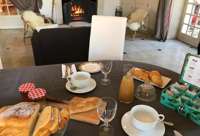 Стандартный Номер Кровать Кинг, Le Clos Des Marais