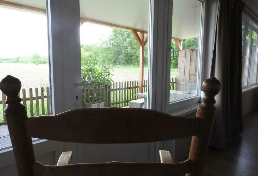 １階の１ベッドルームアパートメント, Bed & Breakfast Boszicht Leeuwarden