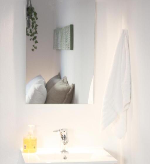 Семейный Номер, Easy4stay