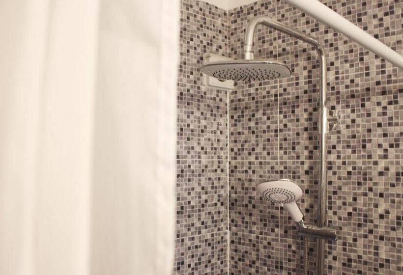 Семейный Номер, Easy4stay