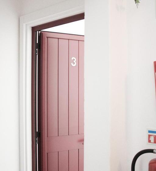 Семейный Номер, Easy4stay