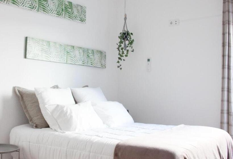 Семейный Номер, Easy4stay