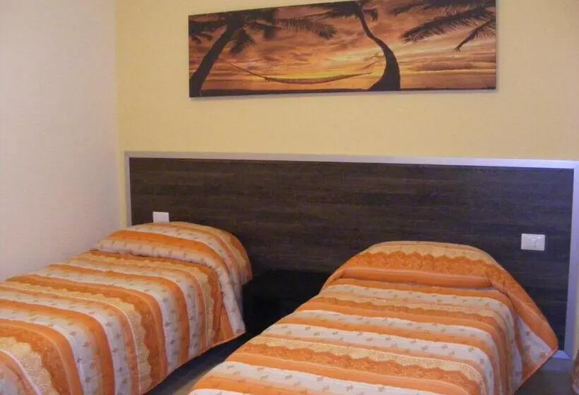 Quarto Estandar, B&b Freezone