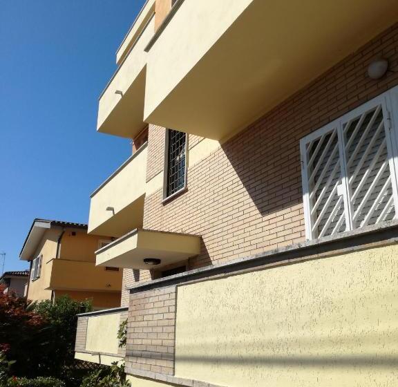 스탠다드 룸, Bb Smallville