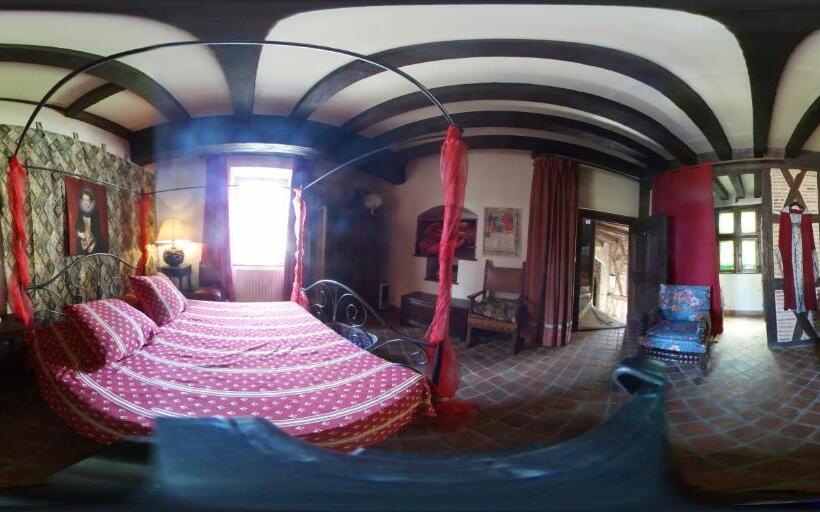 Номер Стандарт, Commanderie Des Templiers