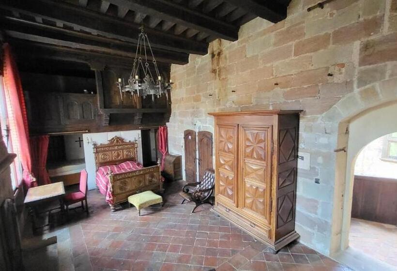 Семейный Номер, Commanderie Des Templiers