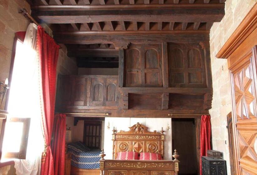 Семейный Номер, Commanderie Des Templiers