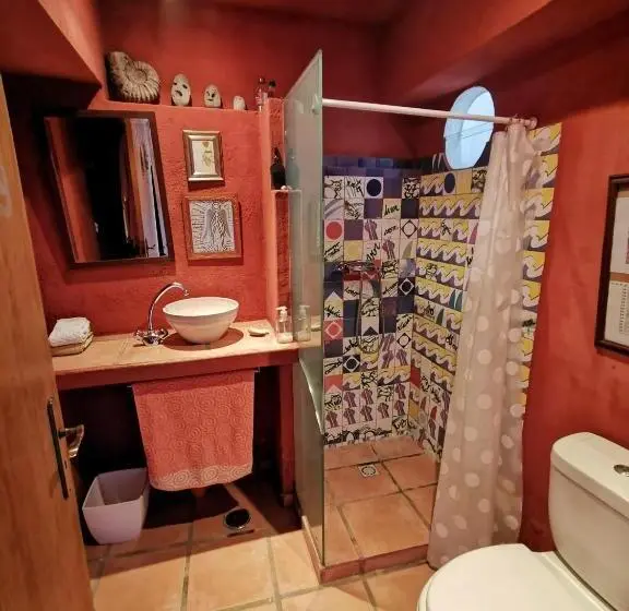 اتاق استاندارد با سرویس بهداشتی مشترک, Hostel Argonauta