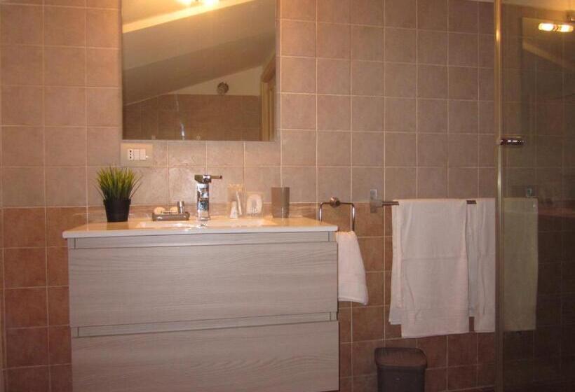 اتاق استاندارد, Helios Assisi