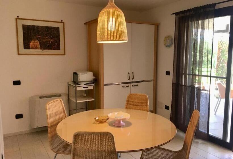 Апартаменты 1 Спальня, Corbezzolo