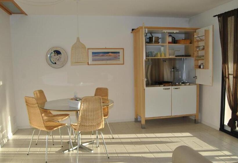 Апартаменты 1 Спальня Вид на Сад, Corbezzolo