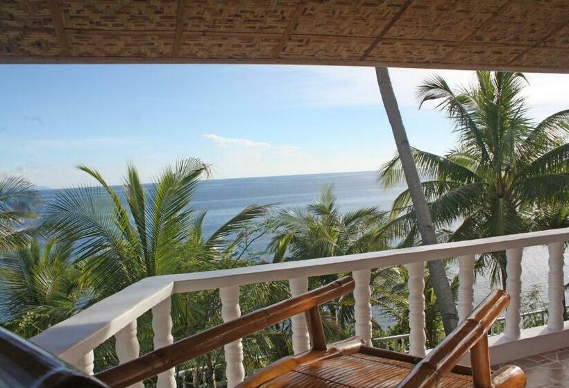 بانگلوی لوکس, Blue Star Dive And Resort