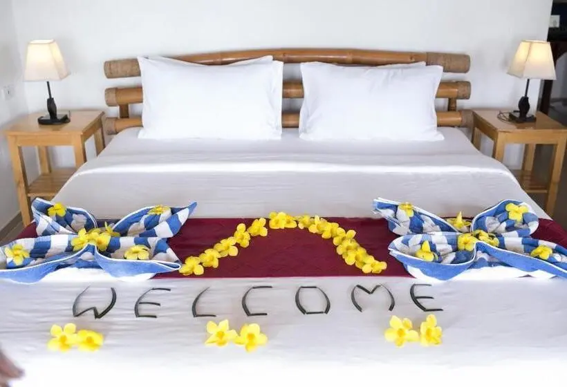 デラックスバンガロー, Blue Star Dive And Resort